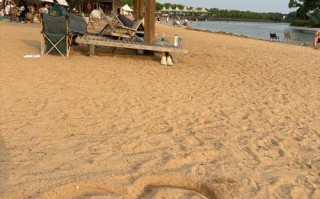 苏州有海边沙滩旅游景点吗？