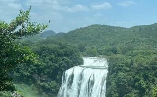 重庆到黄果树瀑布自驾游怎么走？