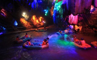 老虎谷暗河漂流 自驾游