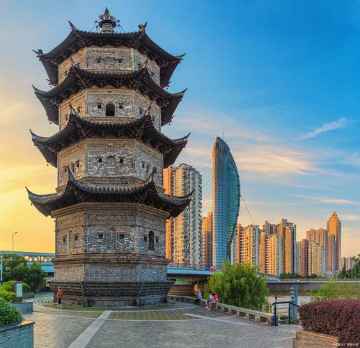 南昌市内有哪些必游景点？-第2张图片-星月文旅