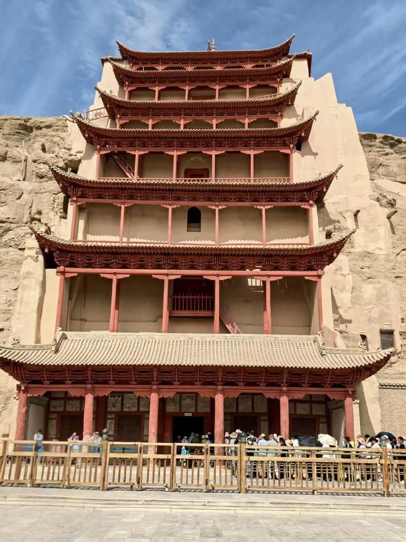 乌鲁木齐莫高窟怎么玩？攻略有哪些必看？-第2张图片-星月文旅