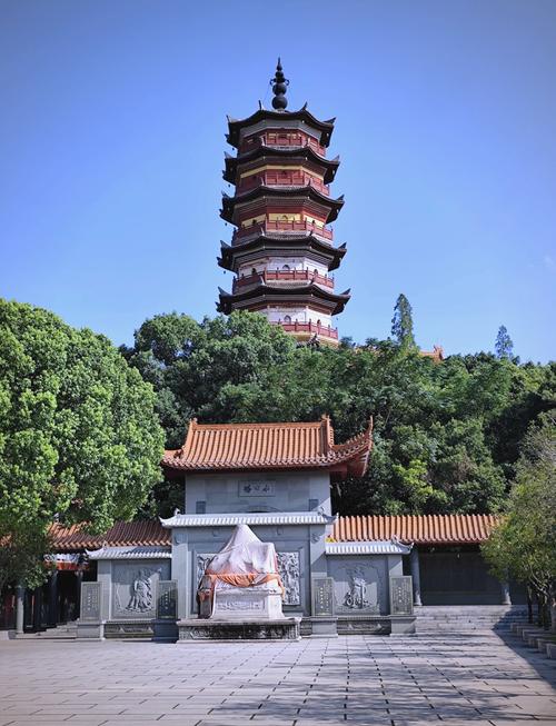 赣州周边有哪些必游景点？-第1张图片-星月文旅