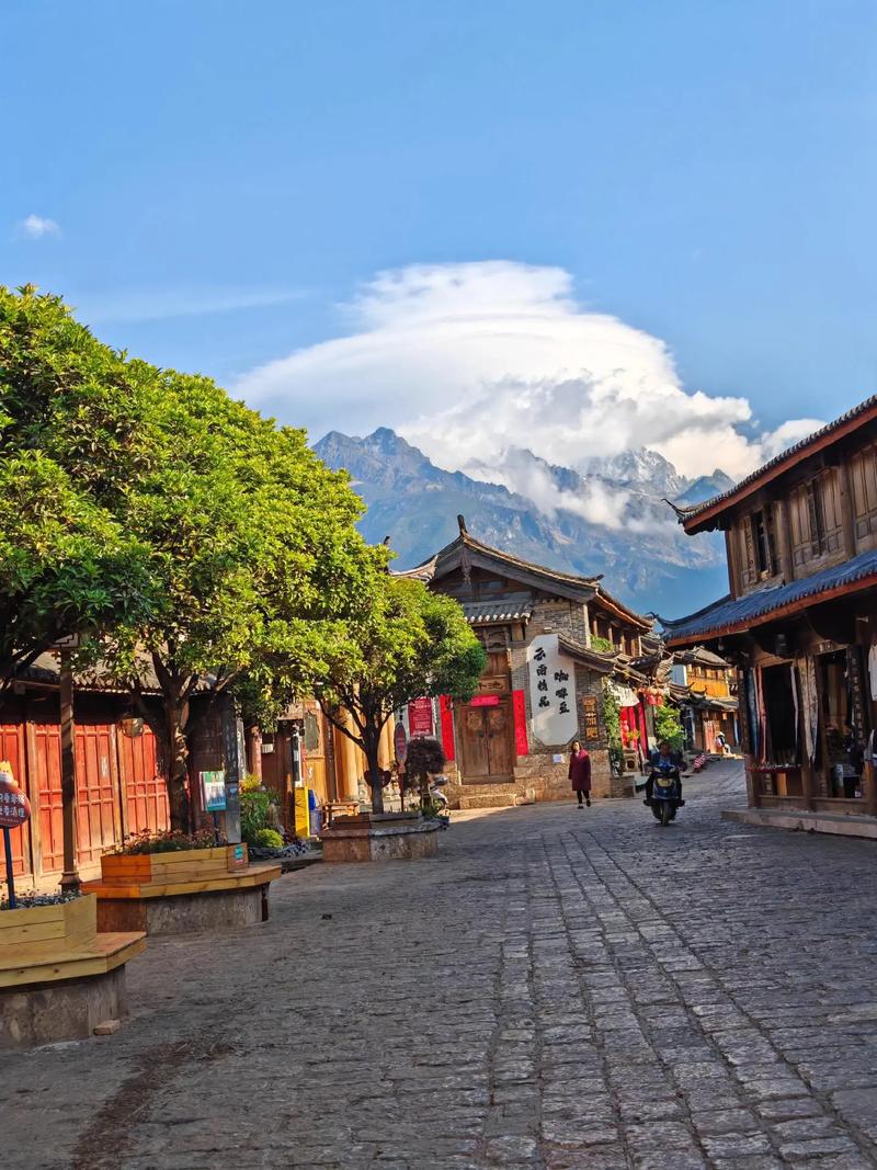 丽江古城周边有哪些必游景点？-第1张图片-星月文旅