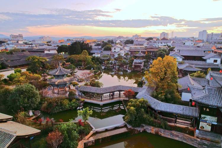 自驾游建水朱家花园怎么玩最省心？-第3张图片-星月文旅