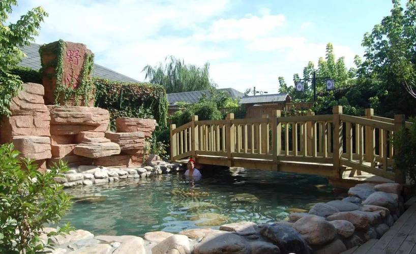 思拉堡虹溪谷温泉自驾游-第2张图片-星月文旅