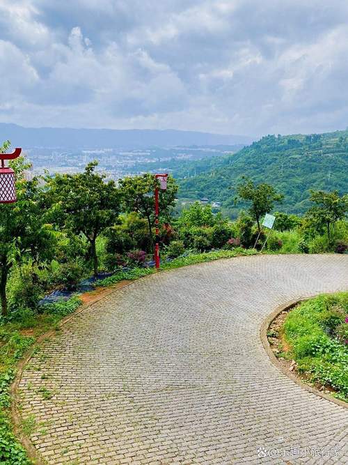 昆明周边自驾游，哪些地方值得去？-第2张图片-星月文旅