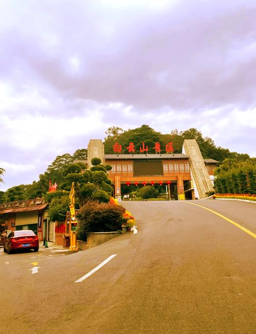 梧州市周边自驾游去哪玩路线推荐？-第1张图片-星月文旅