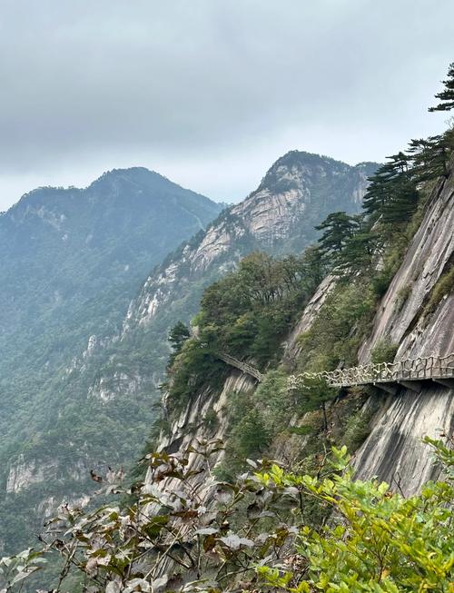 六安天堂寨风景自驾游-第1张图片-星月文旅