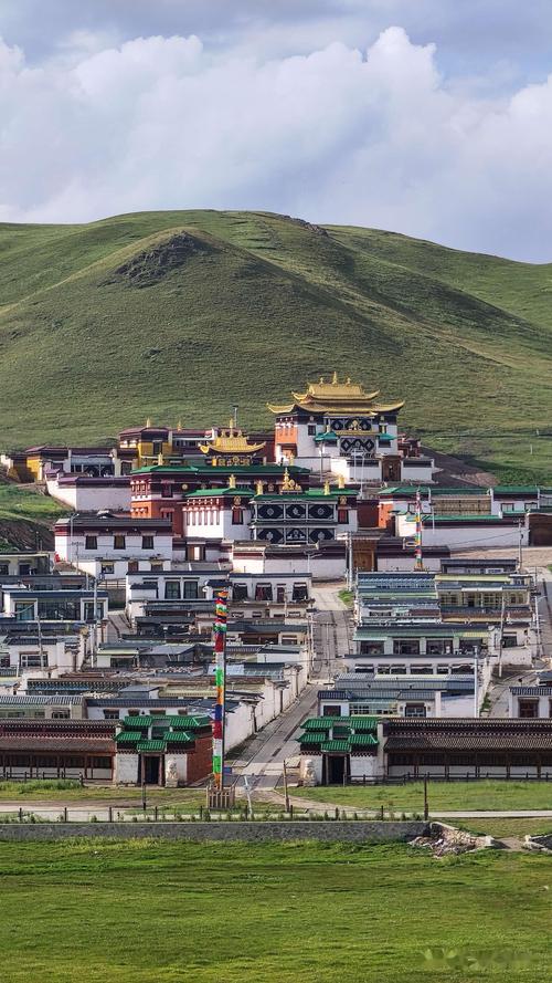甘南藏族自治州有哪些必游景点？-第2张图片-星月文旅