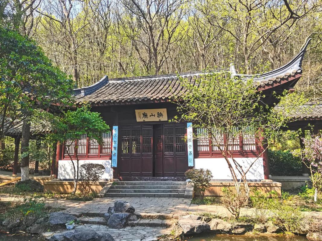 镇江南山风景区自驾游攻略有哪些？-第2张图片-星月文旅