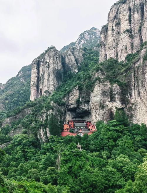 南雁荡山自驾游怎么玩?路线攻略有哪些?-第1张图片-星月文旅 南雁荡山自驾游怎么玩?路线攻略有哪些?-第1张图片-星月文旅