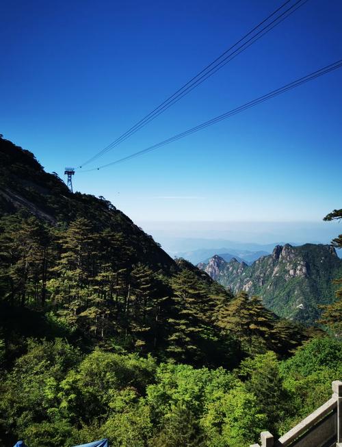 黄山北站周边有哪些必游景点?-第1张图片-星月文旅 黄山北站周边有哪些必游景点?-第1张图片-星月文旅