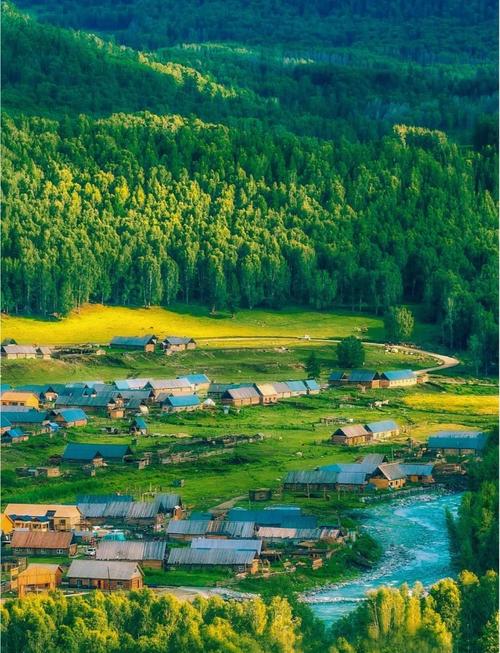 阿勒泰必去景点有哪些?攻略推荐哪些?-第1张图片-星月文旅 阿勒泰必去景点有哪些?攻略推荐哪些?-第1张图片-星月文旅