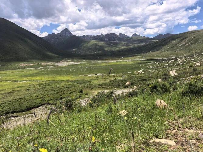 成都至年保玉则自驾游攻略有哪些?-第1张图片-星月文旅 成都至年保玉则自驾游攻略有哪些?-第1张图片-星月文旅