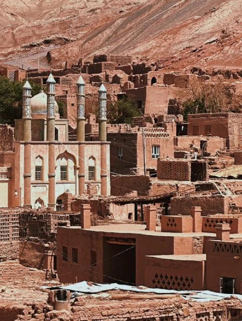 吐鲁番必去景点有哪些?-第1张图片-星月文旅 吐鲁番必去景点有哪些?-第1张图片-星月文旅