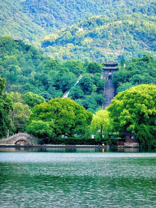 浙江台州有哪些必游景点?-第1张图片-星月文旅 浙江台州有哪些必游景点?-第1张图片-星月文旅