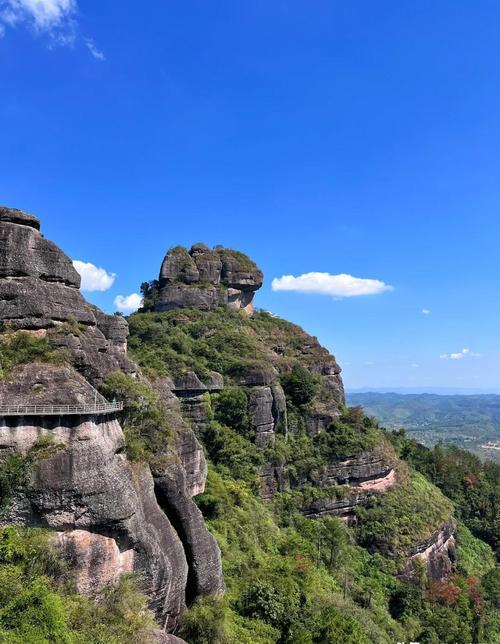 江西靠近广东有哪些好玩的景点?-第1张图片-星月文旅 江西靠近广东有哪些好玩的景点?-第1张图片-星月文旅