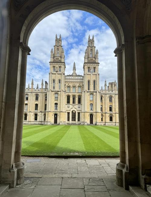 伦敦牛津怎么玩最精华?-第1张图片-星月文旅 伦敦牛津怎么玩最精华?-第1张图片-星月文旅