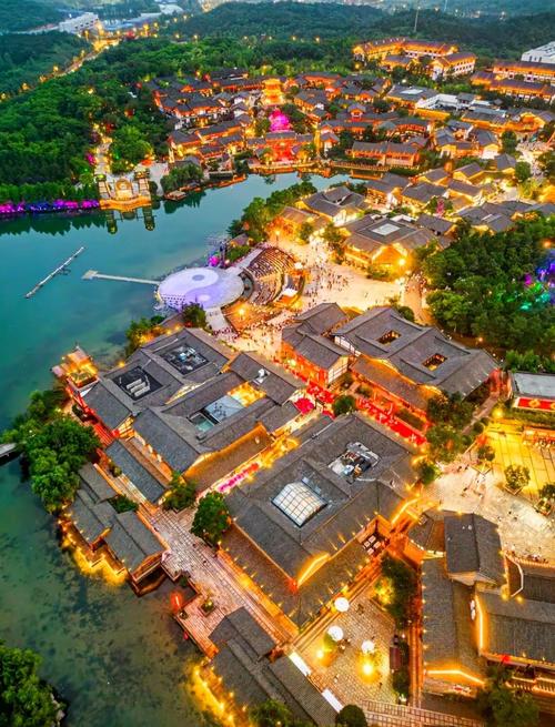 常州东方盐湖城有哪些必打卡景点?-第2张图片-星月文旅 常州东方盐湖城有哪些必打卡景点?-第2张图片-星月文旅